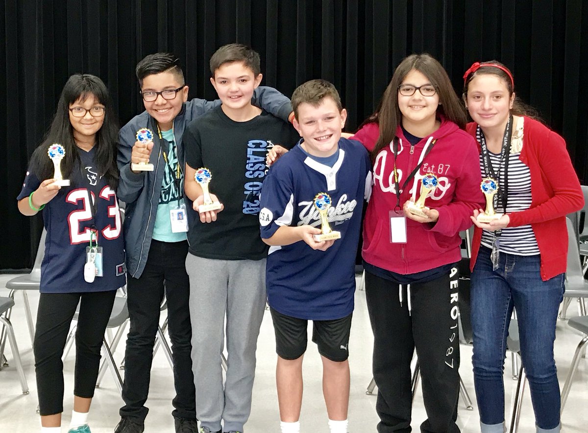 Caralyn_Orman's tweet photo. Congratulations to our Name That Book winners who will represent our school at the district competition!  @CFISDAndre @CyFairISD #AndreinAction https://t.co/wjiShaMCgN