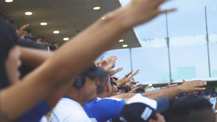 CSAoficial's tweet photo. A energia das arquibancadas é o que nos move dentro de campo 💙 Vamos lotar o Rei Pelé neste domingo, diante do ASA. Juntos somos mais fortes 💪 #CampeonatoAlagoano #CSAxASA #quartarodada #Azulão #AquiéSentimento -
Valores:
R$ 20,00 (arq alta)
R$ 50,00 (cadeiras)
- https://t.co/ophNct0doe