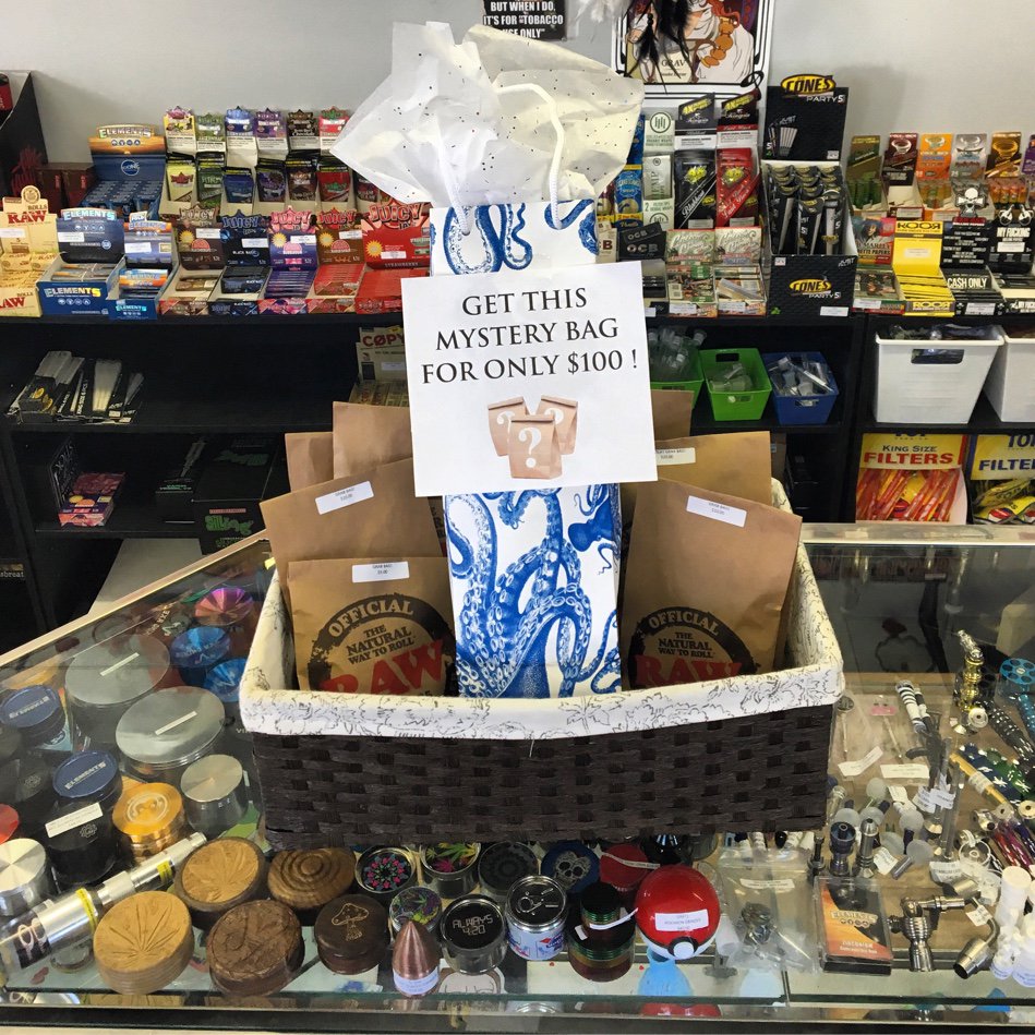 WickedLettuceSS's tweet photo. All new #Wicked Mystery Grab Bags! All worth well ov... #Wicked #wickedlettucesmokeshop  https://t.co/clhU1PQ9Tr https://t.co/adkm2wuspv