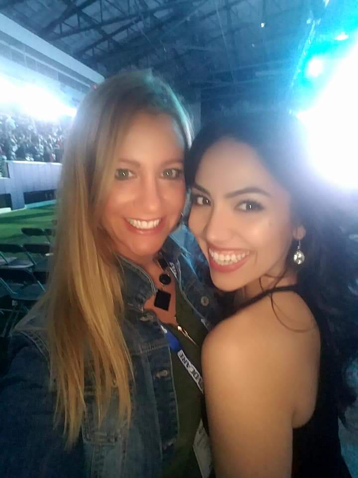 msworldpageants's tweet photo. Dallas Cowboy Head Quarters with this lovely lady ♡ @dallascowboys @MsWorld https://t.co/J3CJGuJEIY