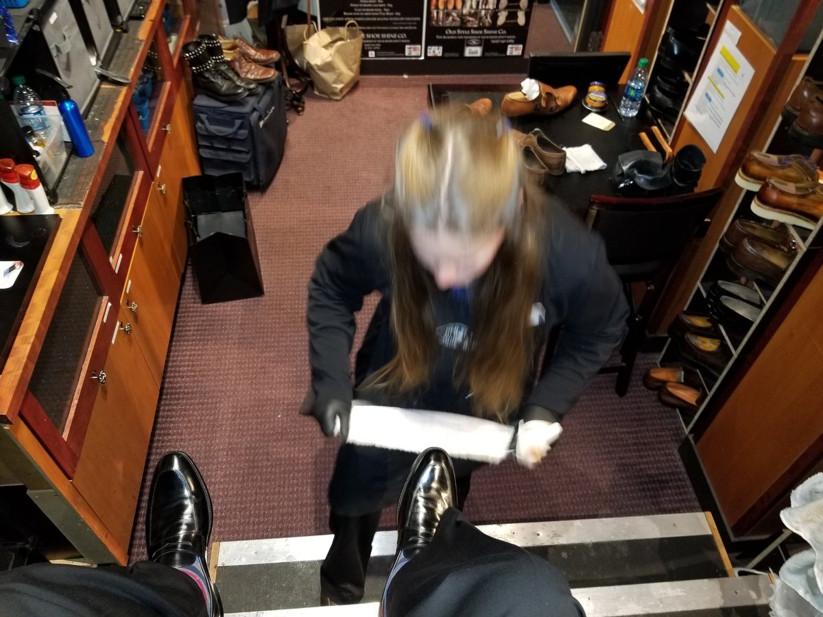 Oldstyleshine's tweet photo. Got time or no time? Dropping your shoes off is available. #ExecutiveShine now known as the #SeattleShine, for the long lasting weather resistant shine.
@MarkWrightKING5 @SheratonSeattle @FairmontOlympic @cbreSeattleArea @Mariners @tnorwalk @tomtullyokeefe https://t.co/X2Ram2HxDk
