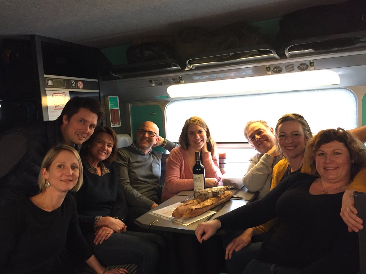 Direction Lille pour un #JiraiDegusterChezVous qui promet d’être convivial ! Une première dans le Nord pour nos amis vignerons ⚡️ #aChacunSonCastillon