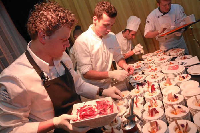SMGF_2021's tweet photo. Dinner is served: the 2019 St. Moritz Gourmet festival will take place from January 11th to 19th, 2019! #smgf #stmoritzgourmetfestival #stmoritz https://t.co/lExNNLxWeB
