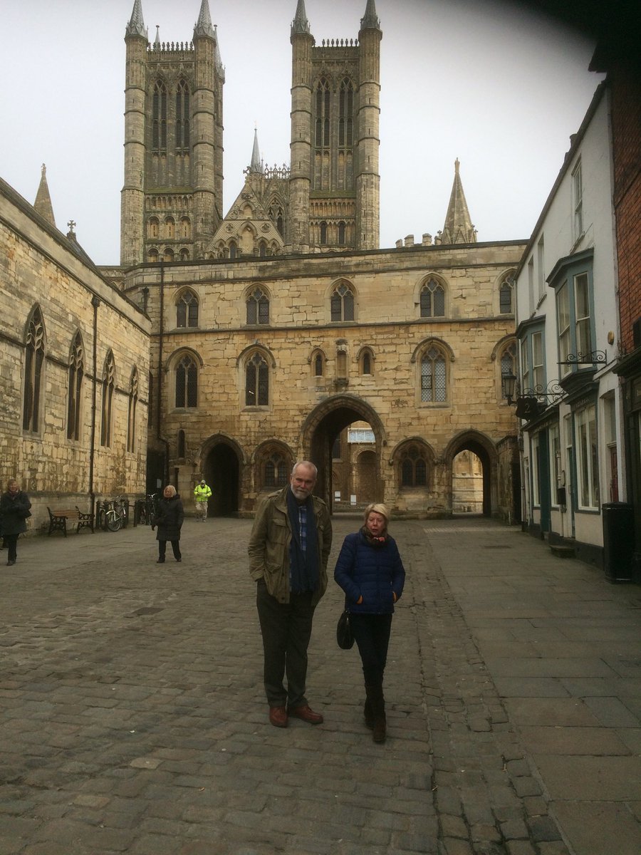 grahamfox02's tweet photo. Irene &amp; Tom at Lincoln https://t.co/rBEJm2WZ0Y