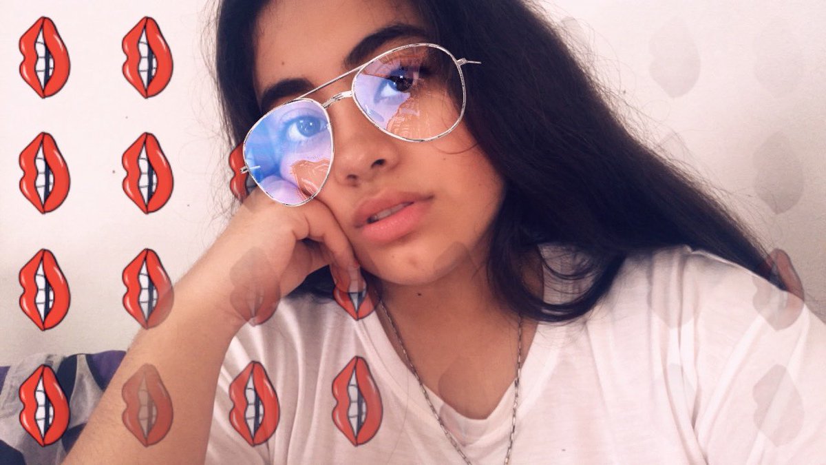 UpdatesLucasS's tweet photo. hoy estoy de autoestima alto así que subo estas (otra vez) capaz la borre por que de tanto mirarlas me van a parecer feas 
-Dani @MENDESRATA https://t.co/xSnLwnxW6P