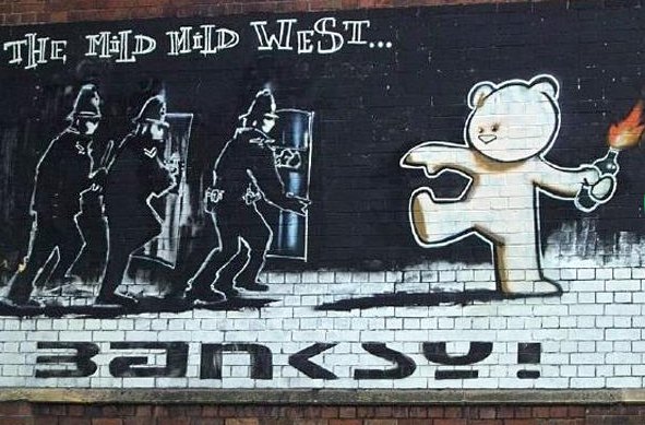 VisitBristol's tweet photo. Discover Banksy artwork around the city on a walking tour https://t.co/s0BACm6LA1 https://t.co/ExnzYrIkVP