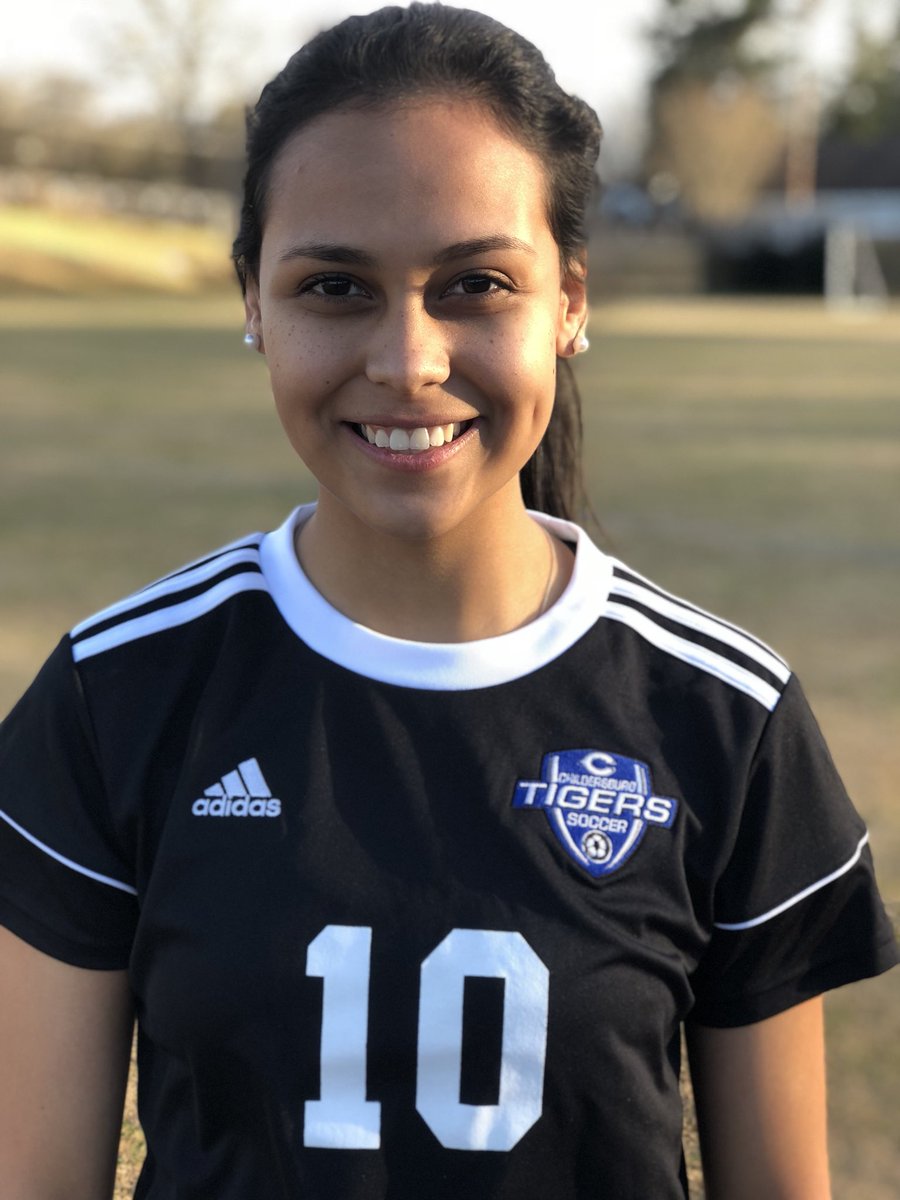 duff_bio's tweet photo. Player Bio: Cindy Sanchez. Sophomore. Third year playing..Midfielder #committed #10daysuntilkickoff @CburgHigh @TCBOE_SPORTS https://t.co/3pWbyB8yug