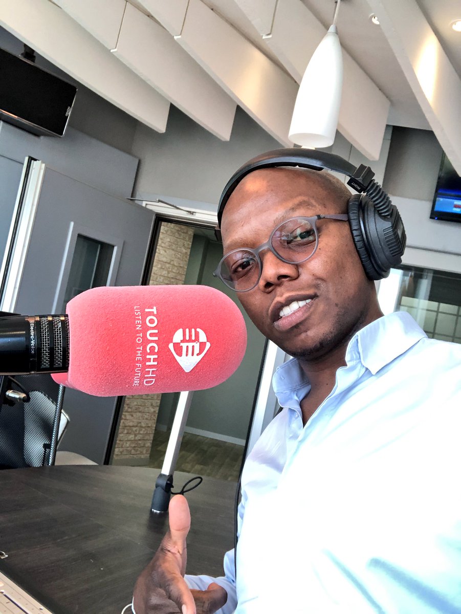 iamtbotouch's tweet image. Damn we going hard this Friday #Touchdown on your phone right now #TouchHD all day baby don’t miss out. Hit me now for happy Friday shout outs/birthdays/Get Wells.💵💵who would like to see getting paper 💵💵💵