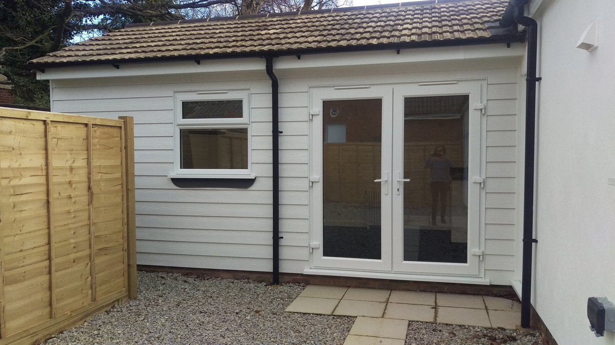 dewargreen's tweet photo. Are you looking for office space in  St Michaels, #Tenterden. Small new self-contained space to rent in the heart of the village. Plenty of space for two, with kitchenette, loo and one parking space. Call Tim Green on 01580 764713 for more information @TentChamber https://t.co/by5f6GQu0i