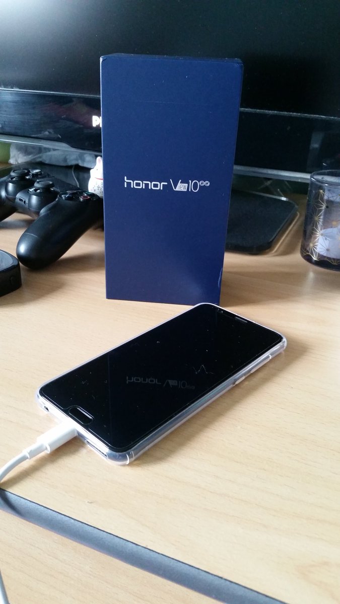 Yunakumi's tweet photo. Let the beauty sleep 😍
Huge thanks to @Honorglobal and #superfied contest !
I'm super excited to try it !!
#Missionsuperfied #HonorView10 https://t.co/KwBGwjhkpv