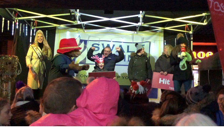 missgalaxyuk's tweet image. Mrs Galaxy UK @Tarnw, was a special guest at her local Christmas Lights Switch on where she was interviewed by Heart FM!

galaxypageantsuk.com/mrs-galaxy-uk-…

Want to be one of our queens? Get your entry in now for the 2019 UK Galaxy Pageants!

galaxypageantsuk.com/enter-now/