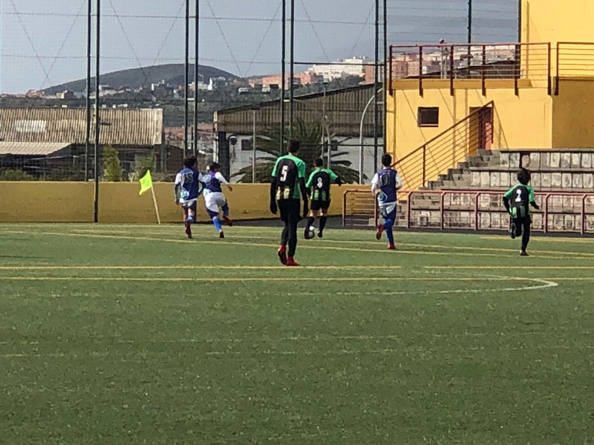 CardonalLaguna's tweet photo. Descanso

INFANTIL B 2-1 Nuryana A
" Vamos CARDONAL "

#soyverdinegro https://t.co/OruGg23jq3
