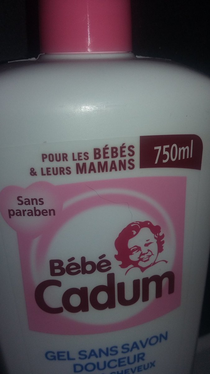 Caroline Boudet Cher Bebe Cadum Je Sais Que Tu Es Ne Il Y A Fort Fort Longtemps Mais Sais Tu Que De Nos Jours Les Papas Se Lavent Aussi