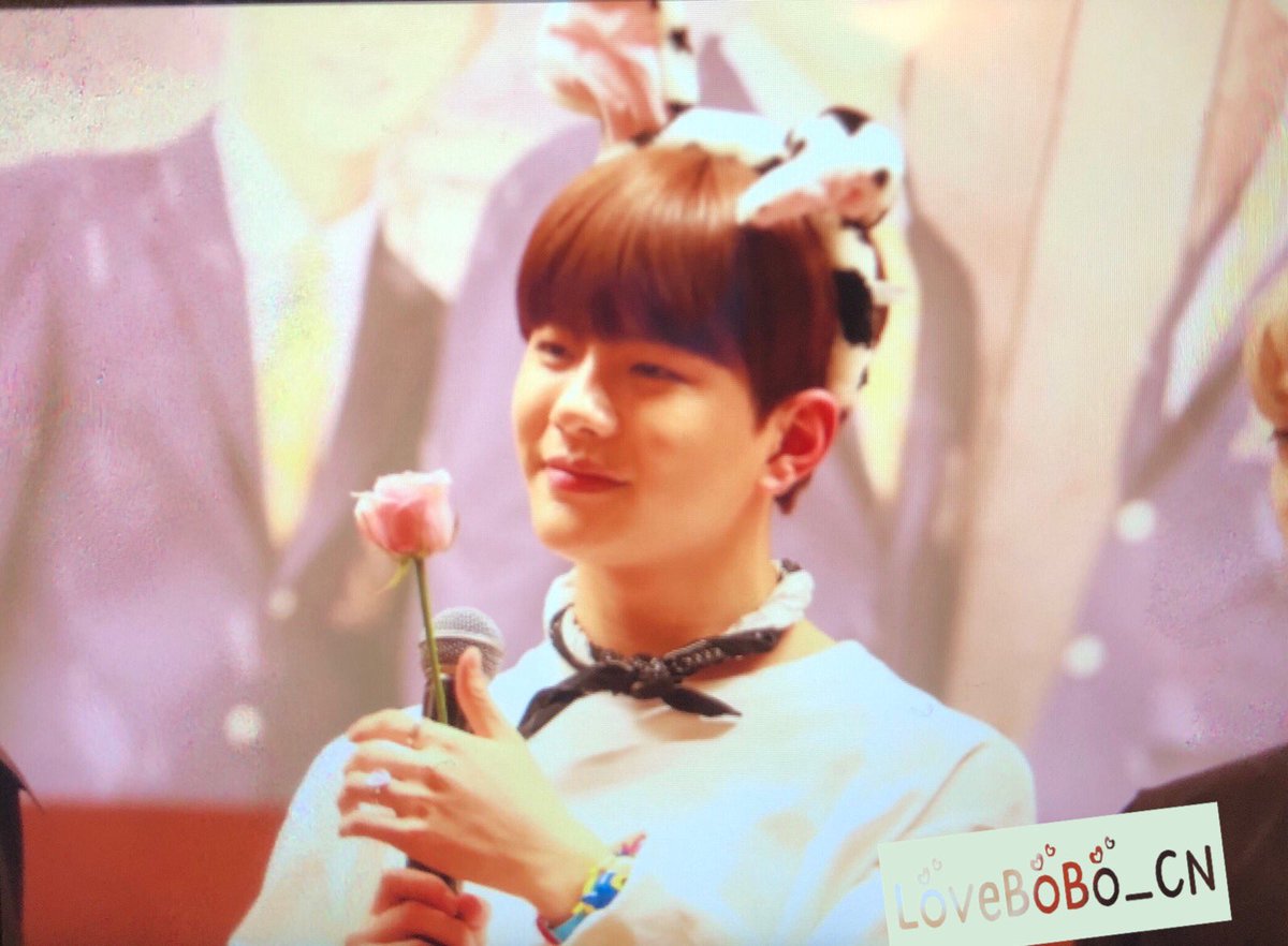 LoveBoBo_CN's tweet photo. 180202 당산 팬싸인회
🤩🤩🤩🤩
#보민 #최보민 #Bo_Min
#Golden_Child #골든차일드 https://t.co/hgbKwEl86p