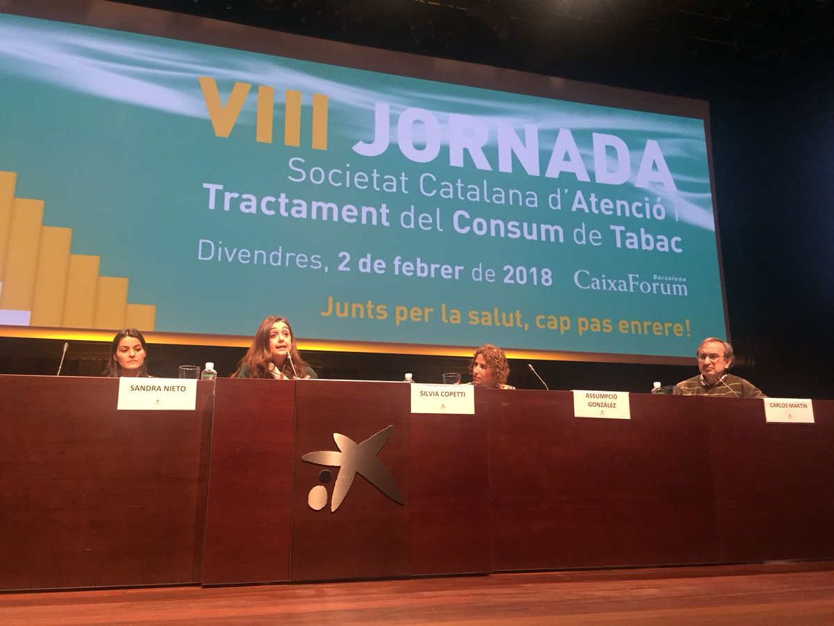icscat's tweet photo. Amb una participació del 75%, el 41% dels pacients deixen de fumar. Resultats exitosos analitzats en els 15 grups de #pacientexpert en #tabac, pilotats per S. Copetti i S. Nieto, en el #CAPHospitaletNord, #CAPFloridaNord i #CAPPubillaCasas de l'#APCostaPonent #scatt2018 https://t.co/zna0fW81hC