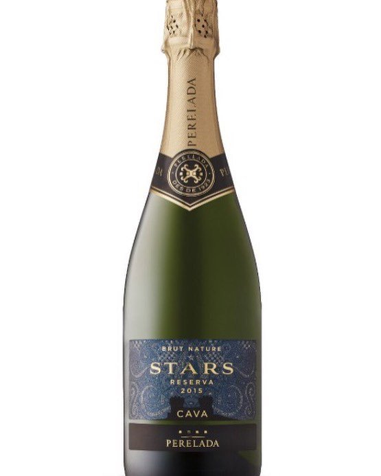 peterneal1's tweet photo. One of my fave #cava @c_perelada available @lcbo tomorrow - $16.95 - CRAZY GOOD VALUE! Bye Bye #dryjanuary and #januaryblues - Hola February - I’m take these #superbubbles w/ a side of wings & #superbowl52 this wknd! #happyfriday y’all! https://t.co/AlNlolXKg5 https://t.co/kyvG4uCiyh