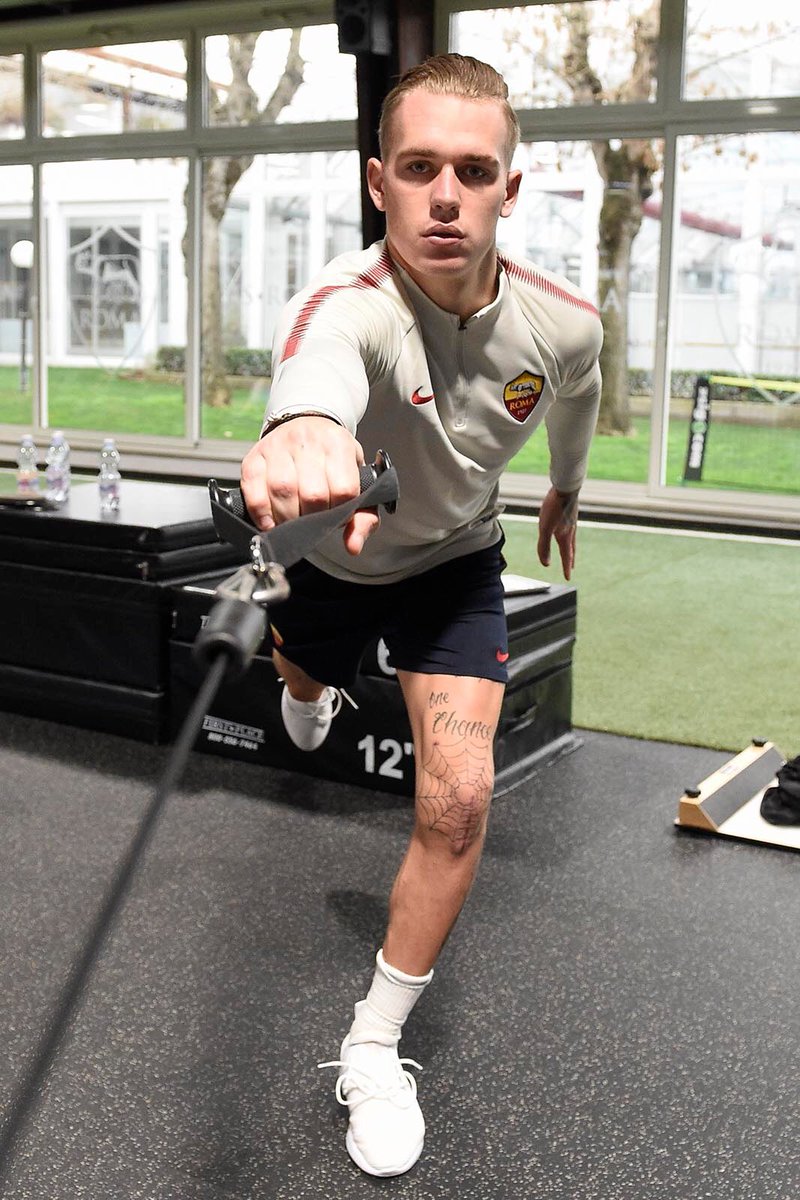 Rick Karsdorp tweet media