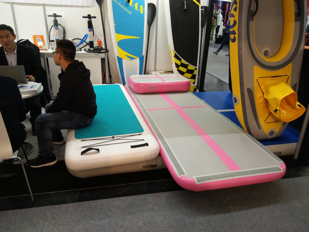 Inflatable007's tweet image. Sucessful 2018 ISPO show and stay in Munchen😁