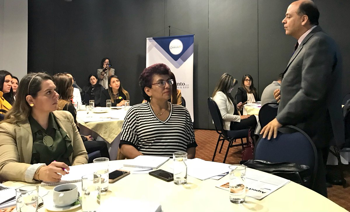 Colcob_Colombia's tweet photo. Damos inicio a nuestro #ConversatorioColcob hablando sobre la actualización laboral para la industria en este 2018 @ConsutalentoA @Aspect_LATAM @Colcob_Colombia #FelizViernes https://t.co/oNPIpTvgdQ