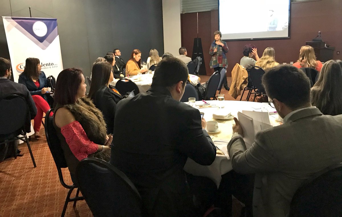 Colcob_Colombia's tweet photo. Damos inicio a nuestro #ConversatorioColcob hablando sobre la actualización laboral para la industria en este 2018 @ConsutalentoA @Aspect_LATAM @Colcob_Colombia #FelizViernes https://t.co/oNPIpTvgdQ