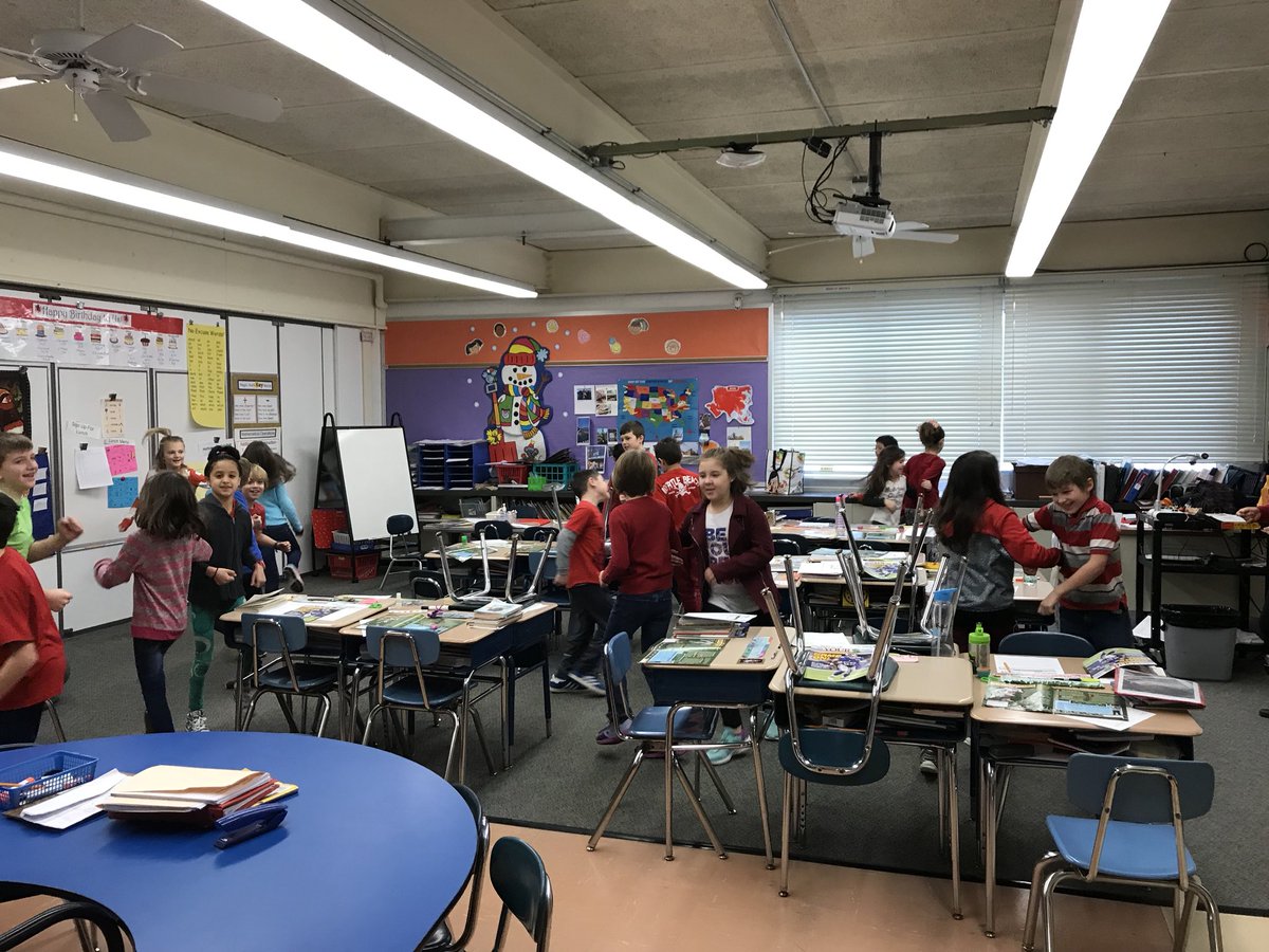 PCSDParkRd's tweet image. A sea of red and some school-wide movement in every classroom to kick off Friday and Heart Healthy Month!