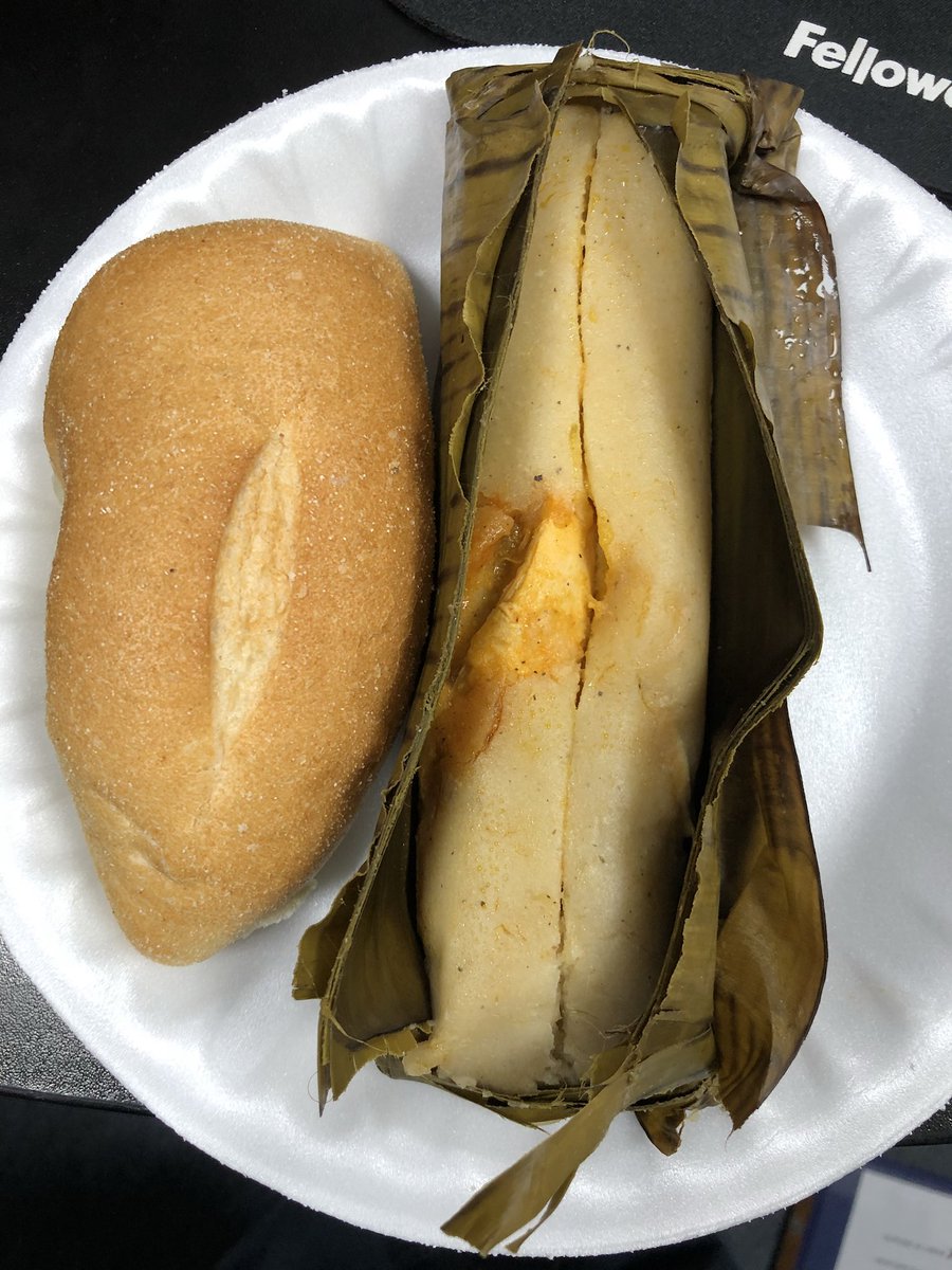 tonyheads's tweet photo. Mensaje Urbi et Orbi: Cristina Evora @CristyEvora del equipo digital de @dianavytony cumplió y trajo los tamales hoy día de La Candelaria, gracias!!! Muy ricos. https://t.co/5LFnbpXJ5E