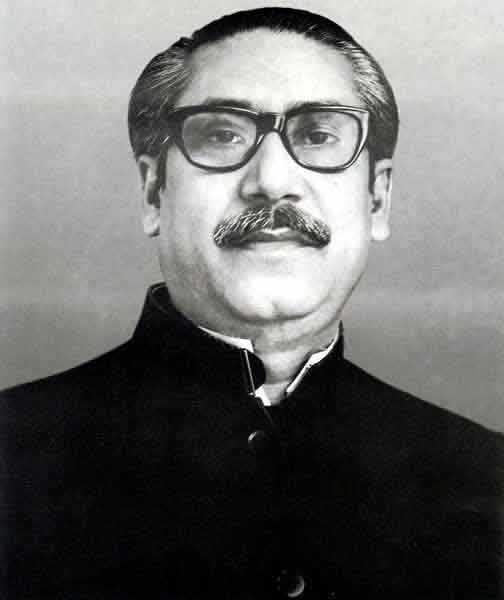 WarLiberation's tweet photo. #ThisDayIn1971 #2February Amanullah of Punjab Farmers’ Association and member of Gujrat National Assembly, Khan Saheb member of NA meet #Bangabandhu at his residence. They discuss various problems and future governance policy of the country.
 @albd1971 @sajeebwazed https://t.co/EL8dpiMSzQ