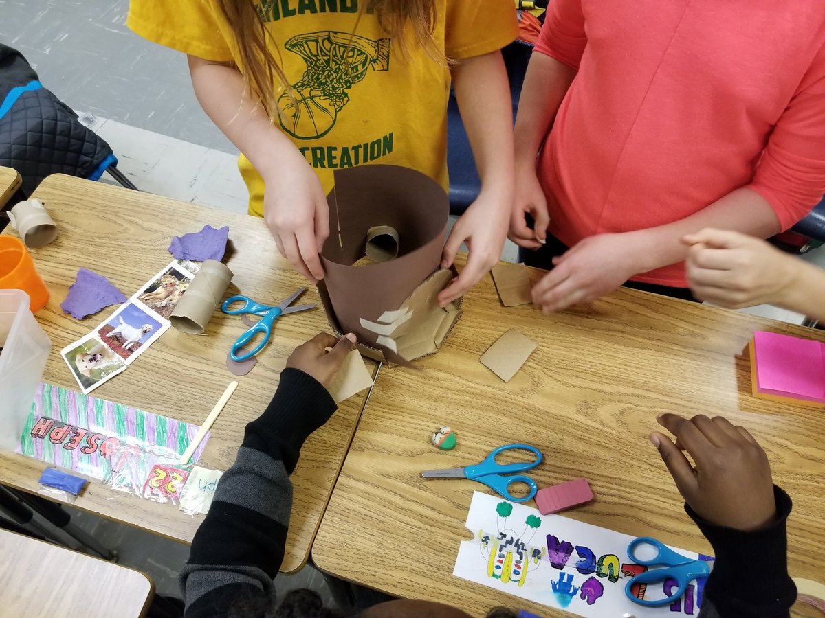 dolan_ms's tweet photo. It's good to be back witnessing the creative and serious work when students get to #thinkcreatebuild.#elllearners now know about groundhogs! Best kid comment
" America celebrates strange things" #HappyGroundhogsDay #allinhp https://t.co/A9Z8bEAyGX