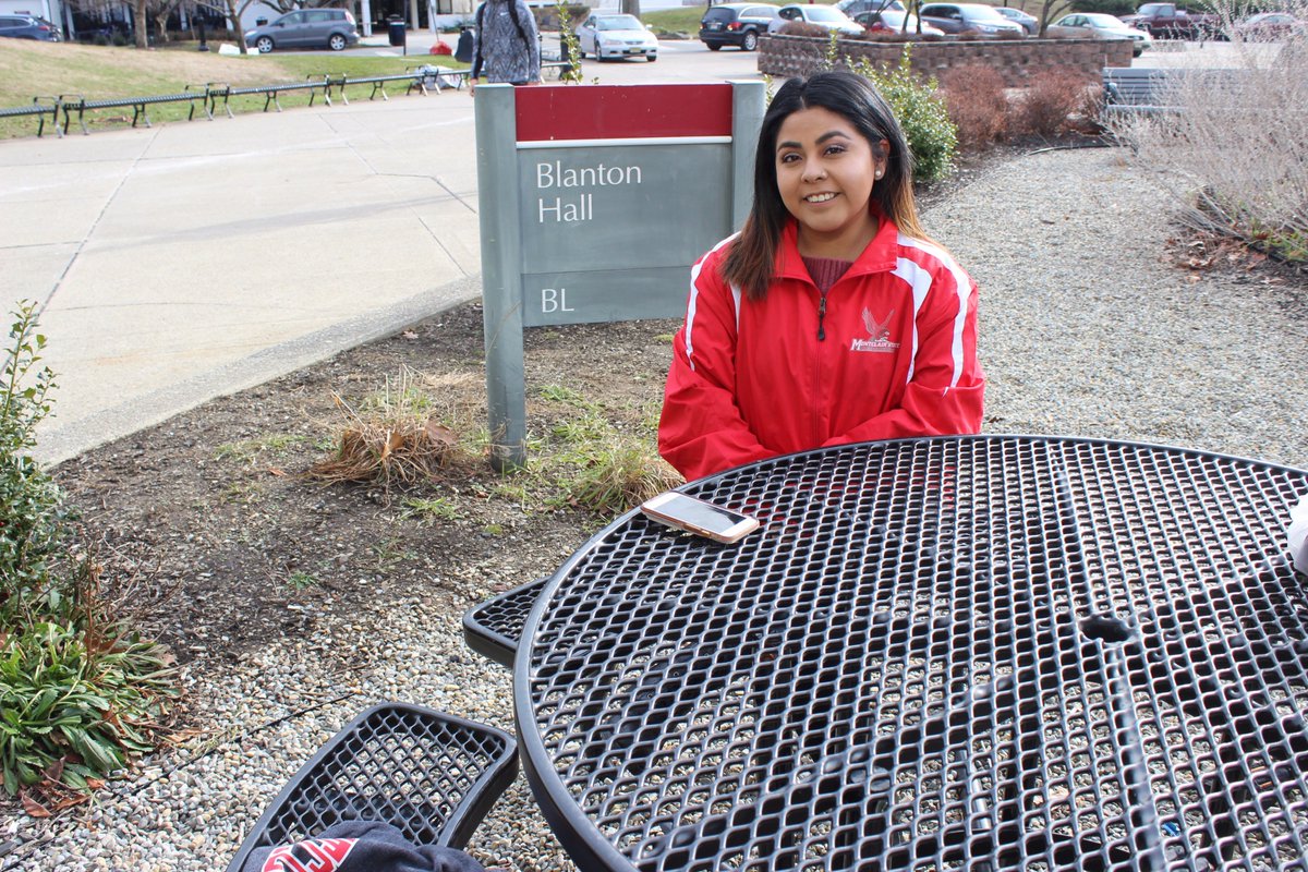 MSUadmission's tweet photo. Happy Friday, #FutureRedHawks! Today's student spotlight features junior Hosanna Pacheco. Hosanna is majoring in Psychology and pursuing a criminal justice minor: https://t.co/xWgIeSWbE6 #RedHawkGoals #RedHawkReady https://t.co/DUJIRkC4In