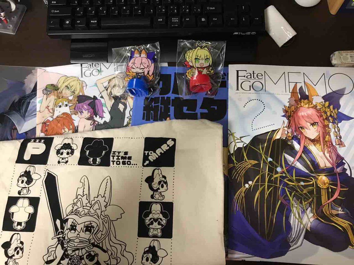 知人の活躍により、ワダアルコさんのところの冬コミセットゲット。
夏コミのやつも混じってる気がするけどたぶん気のせい。 