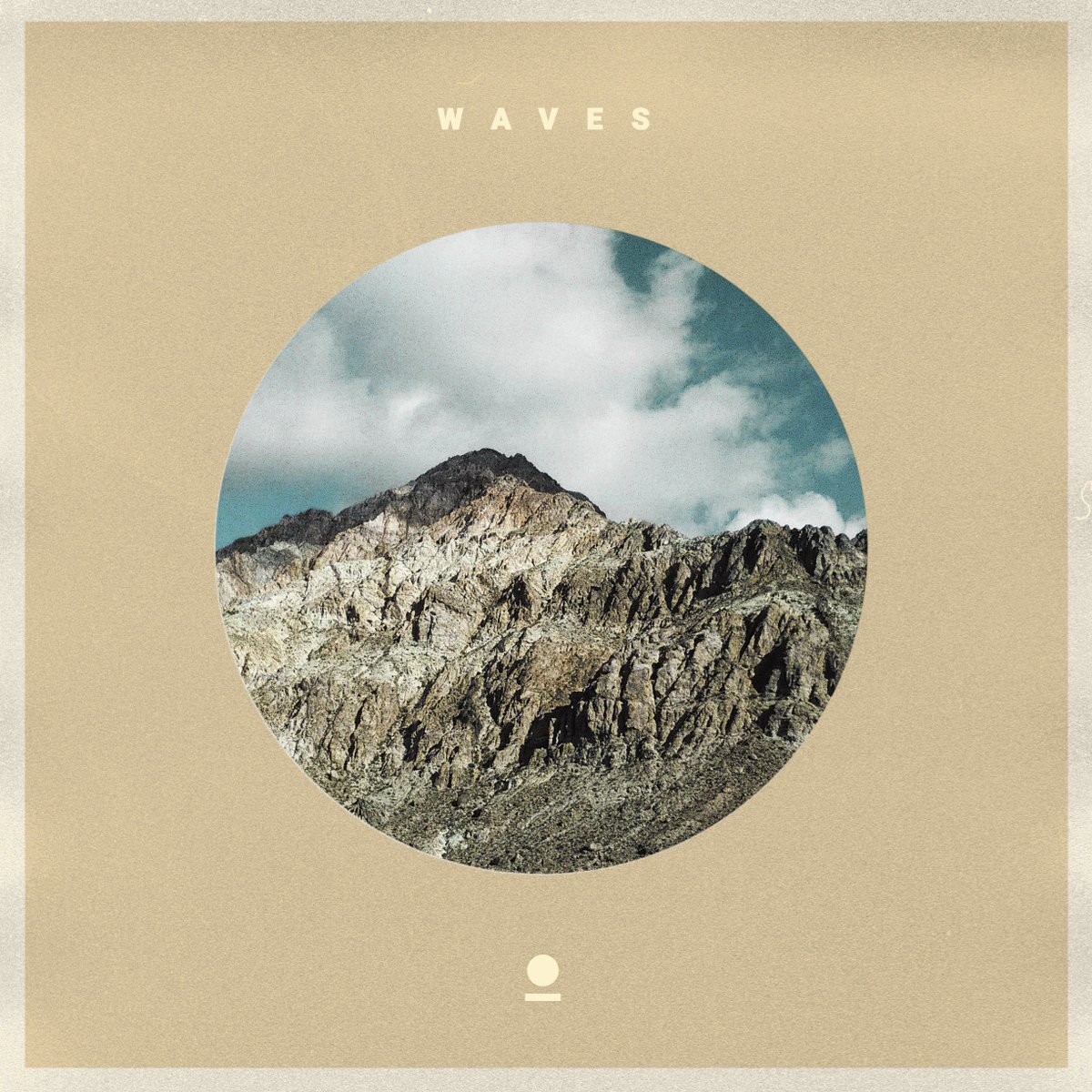 "Waves", the second track of our first album "Deux" is out [2/6]!
🔸1 Official audio video ▶️ bit.ly/2DTysoU
🔸1 Official remix by @iamharing ▶️ bit.ly/2DRtpoW
Every month, we'll present an exclusive track from this opus + one remix by an artist we like.