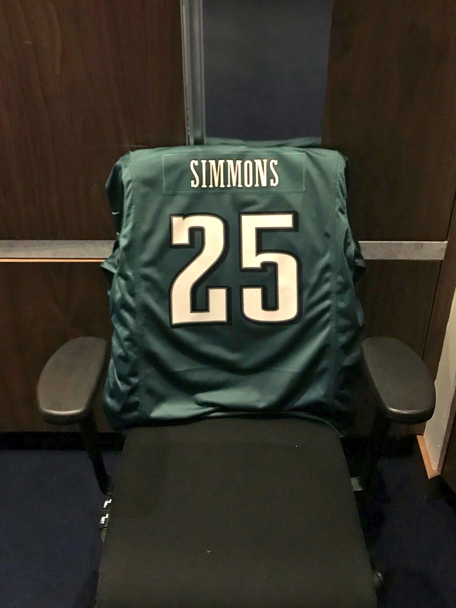 sixers's tweet photo. In the #FlyEaglesFly x #BrotherlyLove mood over at the Complex. 😬 https://t.co/Cy2EdQWcyM
