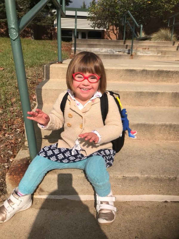 RecLeagueHardo's tweet photo. First and only tweet goes out to you, Audrey Lou. Thank you for teaching my kids hot tub diving!
#redglassesmovement https://t.co/HfT98iWpJX