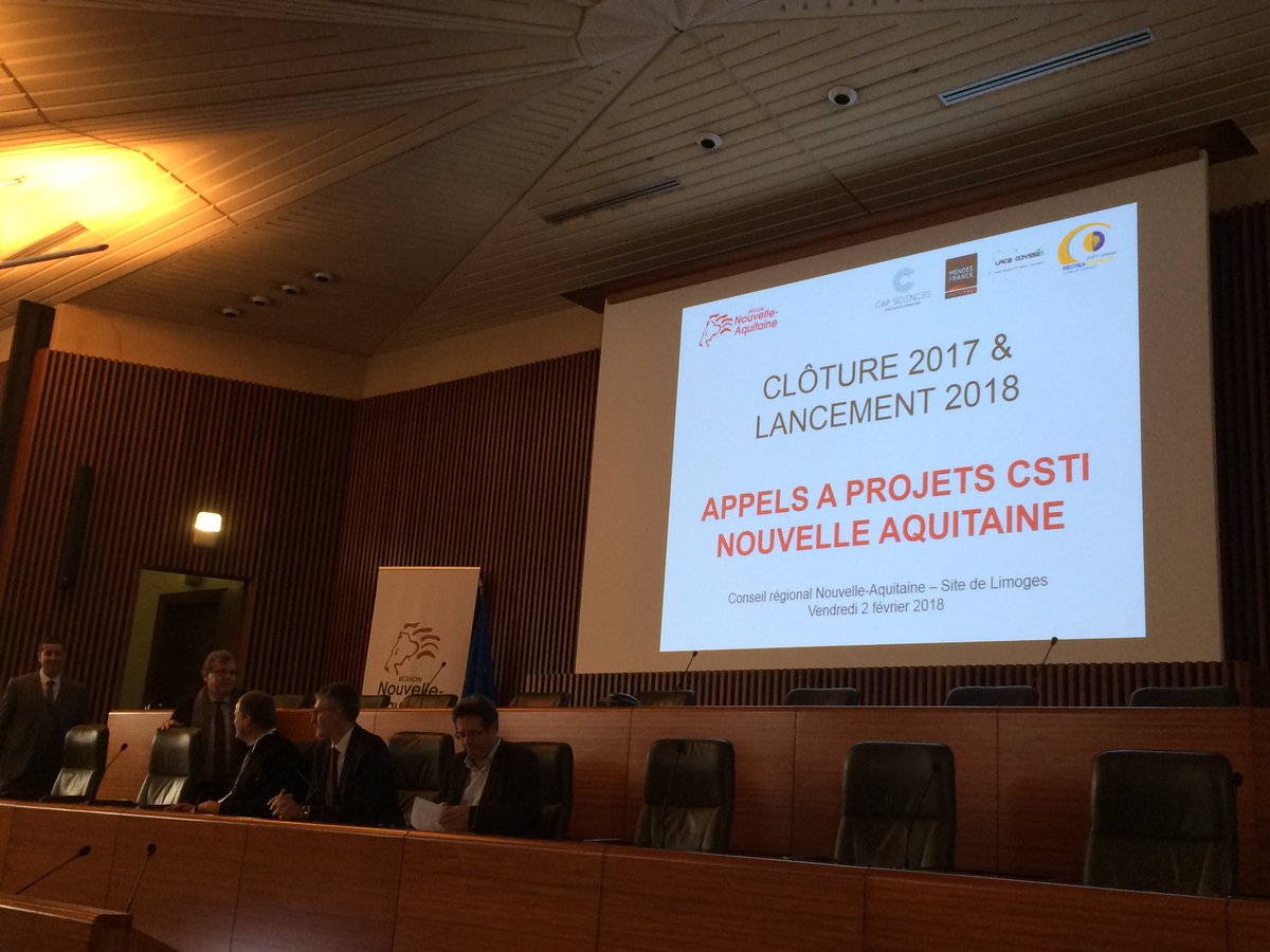 SPINEscience's tweet photo. Nous sommes à l'Hôtel de Région @NvelleAquitaine à Limoges pour présenter SPINE aux #CCSTI de la Région (@LacqOdyssee @capsciences @recreasciences @emfpoitiers), aux côtés des autres lauréats de l'appel à projets 2017. https://t.co/LURAa5QpcO