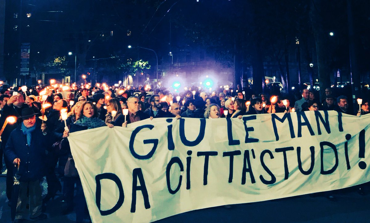 salvacittastudi's tweet photo. Siamo semplici cittadini apartitici ma lo diciamo: Mov 5 stelle Mi, @civati @PossibileMilano #milanoincomune ed esponenti locali della Lega unici ad aver difeso anche nelle sedi istituzionali funzioni e tessuto sociale di Città studi. @Mov5Stelle @LegaSalvini @fattoquotidiano https://t.co/FxH7xUouXz