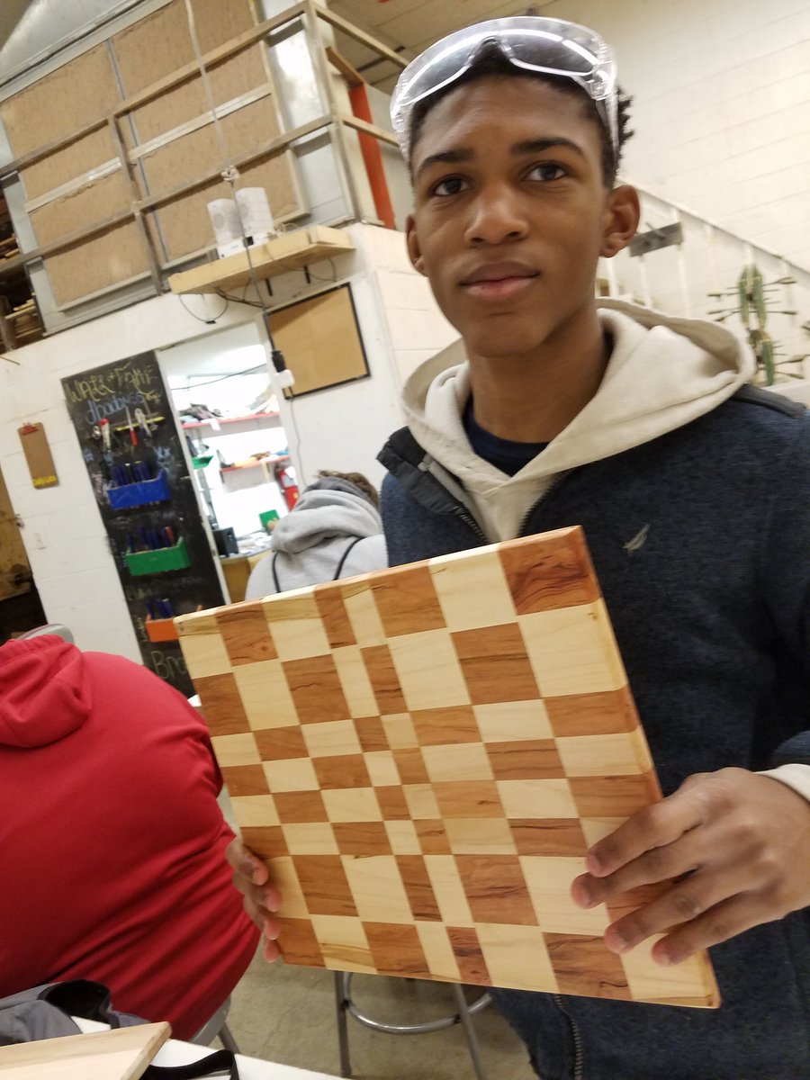 jchswoodshop's tweet image. #nicejobonthatcuttingboard #coolpattern #jchswoodshop