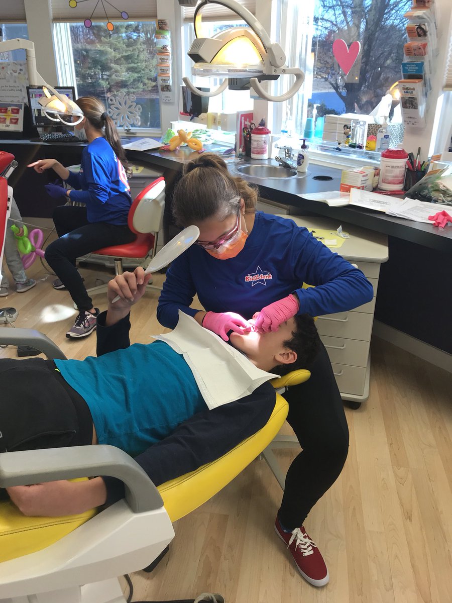 It’s #GKAS day!!! #kidzdentsmile #gkas2018 #kidzdentgkas