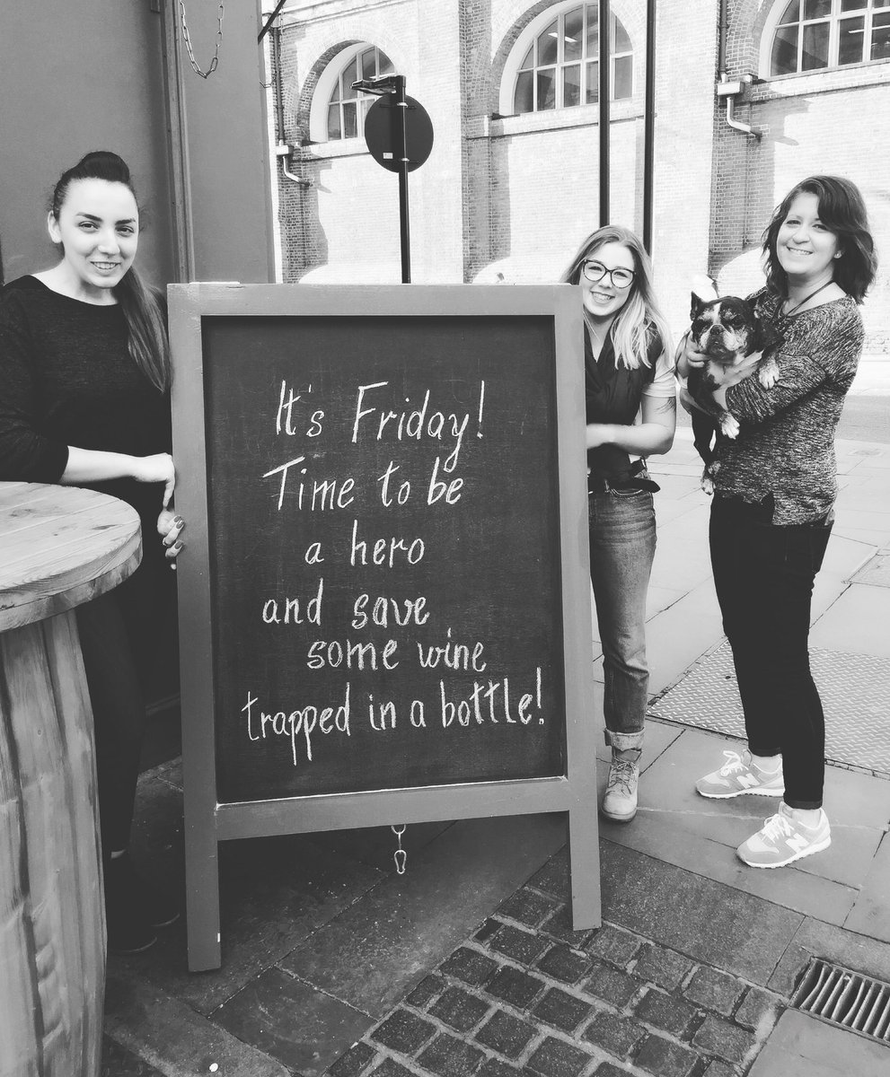 thefellowpub's tweet photo. Happy Wine-day from us!!!#happyfriday #teamfellow #huns #lolathefrenchie https://t.co/FuHW6UlrIM