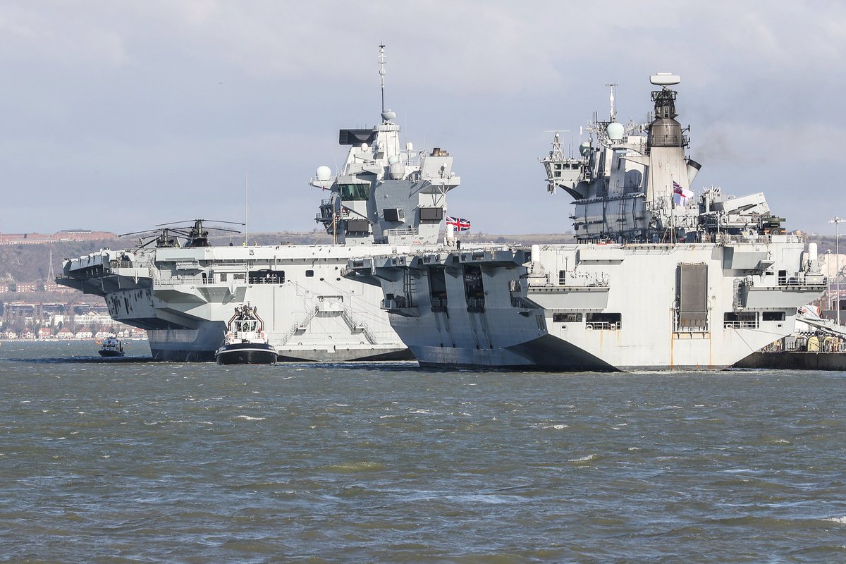 NavyLookout's tweet photo. Farewell sister...

Fantastic official images of HMS Ocean arriving in Portsmouth before HMS Queen Elizabeth sailed https://t.co/CsbTBKBtL5
