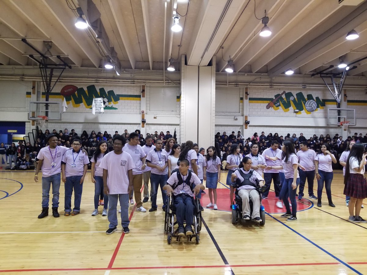adamslaoshi's tweet photo. SIS Best Buddies Program @SISMagnet https://t.co/RcPdNbCZTS