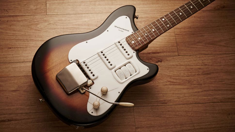 Guitarist_Mag's tweet photo. Old gold: 1959 Futurama III https://t.co/ohS9LBYwe2 https://t.co/5JXxx8naRX