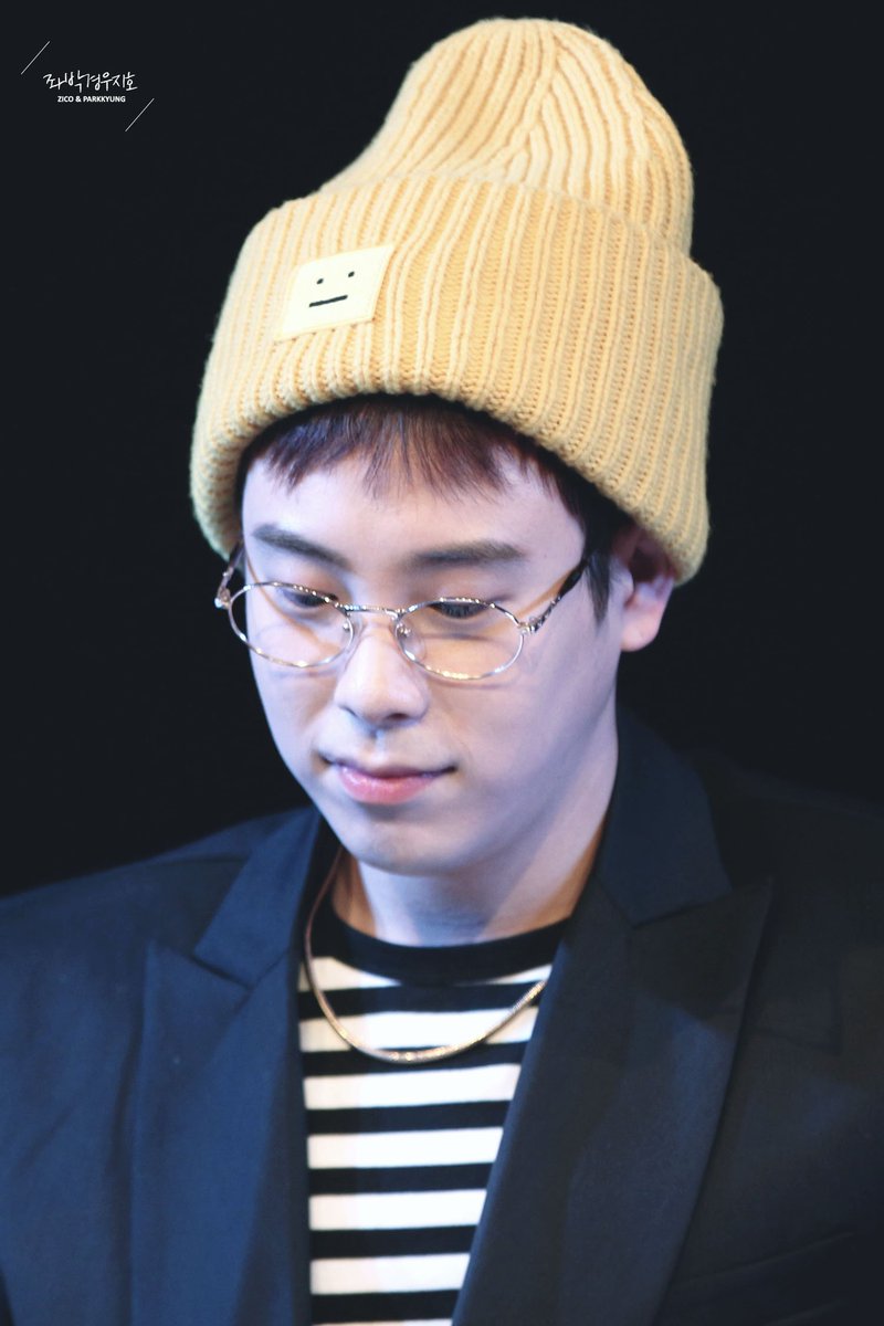 1213ZICO's tweet photo. 오늘 하루는 ���론이고 언제나 행복이 가득하길☺️

 #표블리데이 #생일축하해요_피오 #블락비 #피오 #표지훈 https://t.co/SnzkKEMF0a