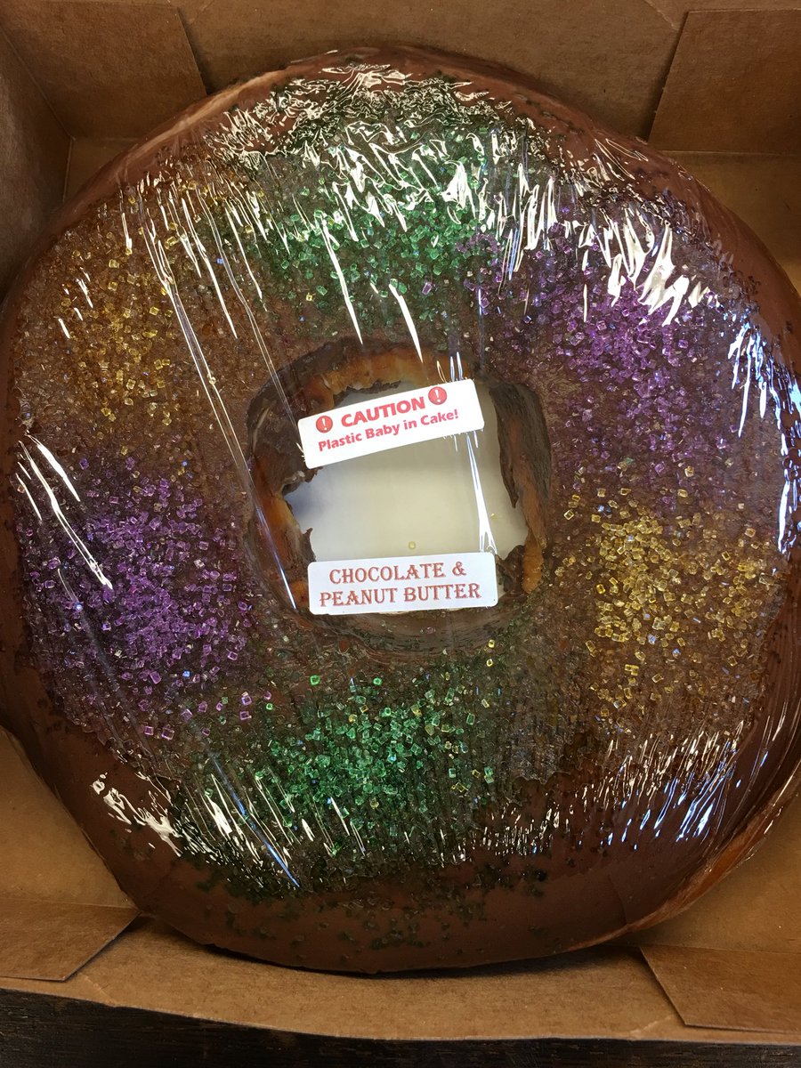Costumes_LATech's tweet photo. King Cake for the wonderful wardrobe crew of LATech Theatre’s “Living Dead in Denmark”. They deserve the best! #latechLDiD #latechcostumes #LATechLivingDead #latechtheatre #designertreats #costumedesign #costumelife #costumeshoplife #wardrobework #JulieAnnesBakeryShreveport https://t.co/HZXtCKlMwn
