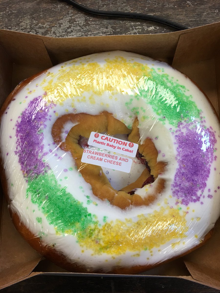 King Cake for the wonderful wardrobe crew of LATech Theatre’s “Living Dead in Denmark”. They deserve the best! #latechLDiD #latechcostumes #LATechLivingDead #latechtheatre #designertreats #costumedesign #costumelife #costumeshoplife #wardrobework #JulieAnnesBakeryShreveport