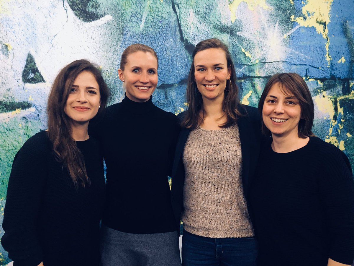 finanzheldinnen's tweet photo. Bevor wir ins #Wochenende starten, haben wir noch tolle #Pläne mit @BrigitteAcademy geschmiedet. 😉 #staytuned #finanzheldinnen https://t.co/9Cvm6S1UoC