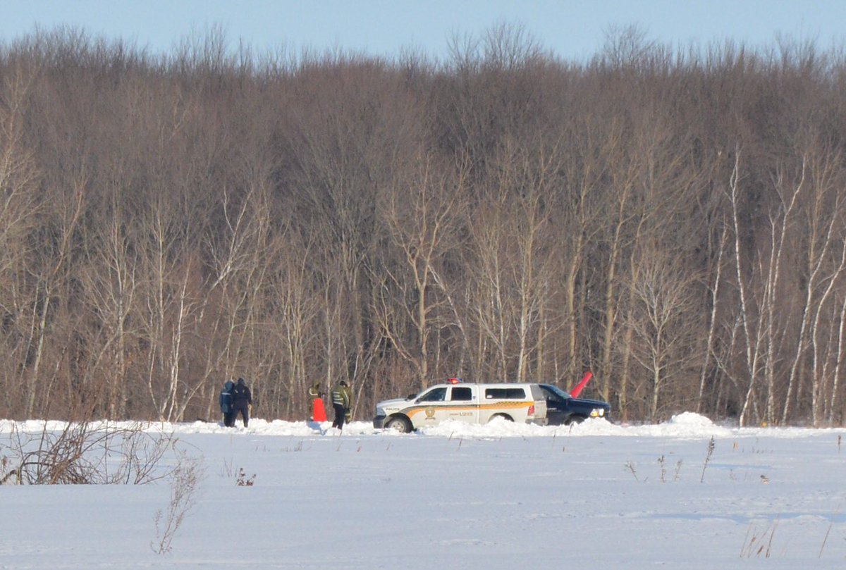 contantc's tweet photo. Crash d’hélicoptère près de Drummondville. Trois victimes. #crash #helicoptere #helicopterecrash #cbcmtl @rdimatin @RadioCanadaInfo https://t.co/a21z8LiZAE