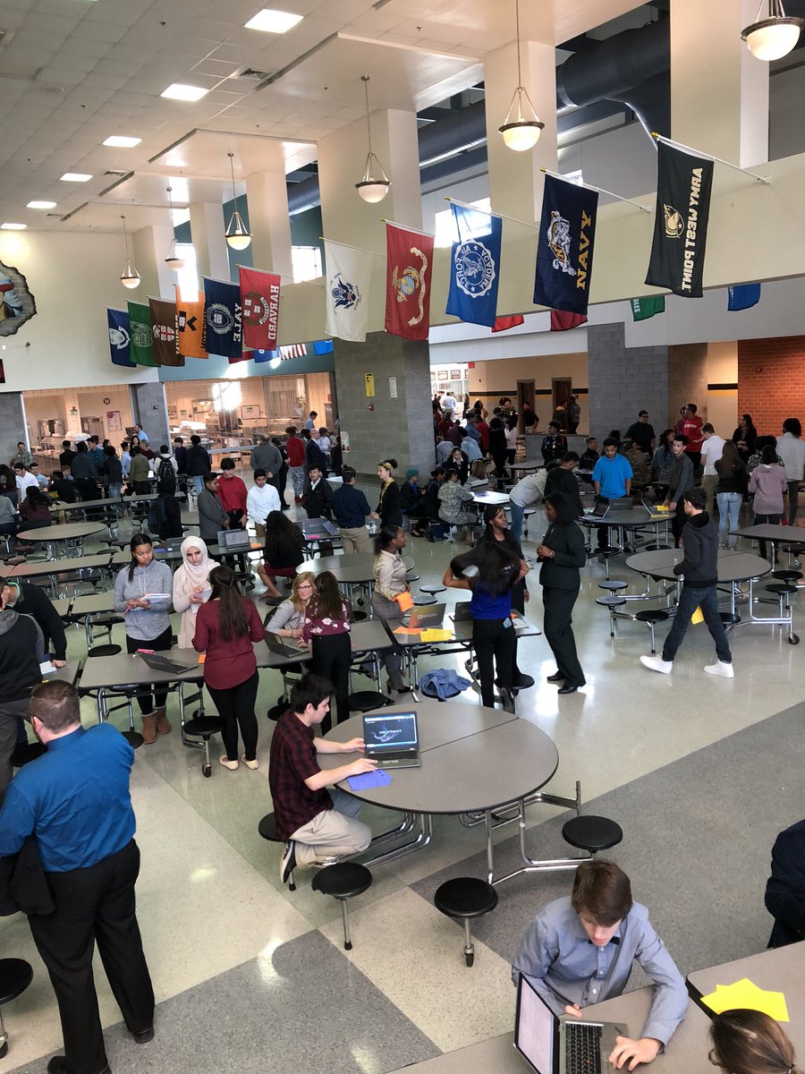 cooper_ashley83's tweet photo. Reverse Career Fair #khscdgoodthings #FLI https://t.co/Yyz7IMXKe7