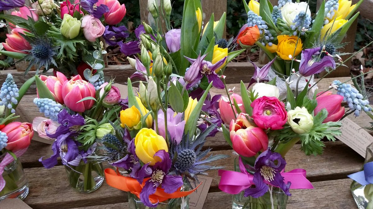 wildnchicflower's tweet photo. We're all ready for the Vintage &amp; Very Nice Market Bazaar in Chichester tomorrow.  See below for a selection of our posies, pure joyful bundles of spring!
Do come along and treat yourself or someone special. https://t.co/a0fMNKI8JE