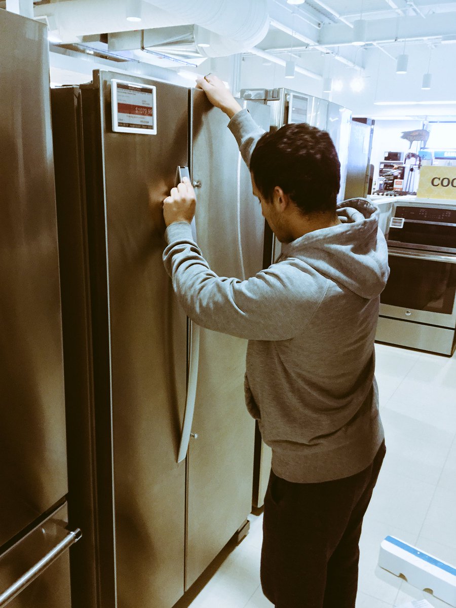 LHSCareerSkills's tweet photo. Applying decision making strategies to job related tasks at #MrsGs.  #LHSWorks #LTPS #CareerSkills #shoplocal @LHSCareerSkills @CardinalsLHS https://t.co/zBY1QcfmgZ