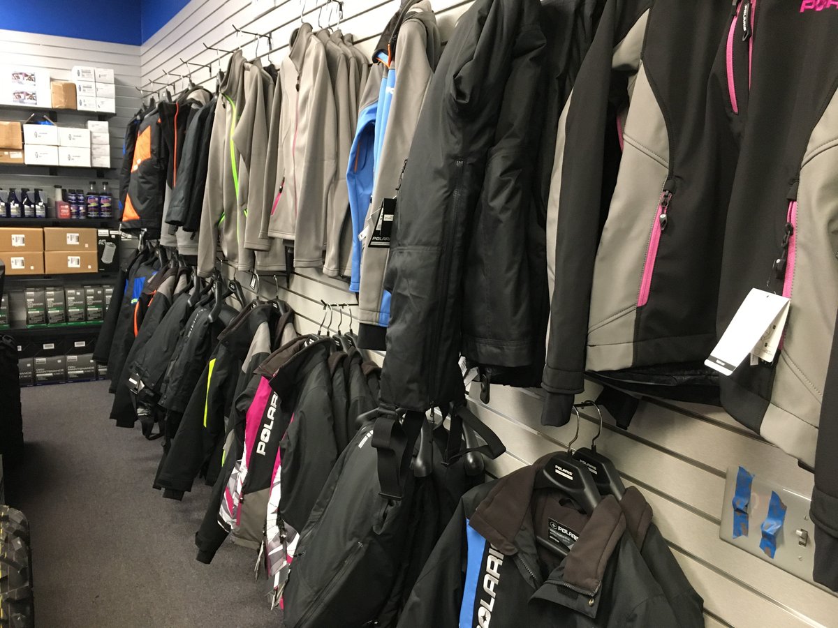 HarborChamber's tweet photo. Spent some time at County Wide PowerSports. Check them out for your Winter power sporting needs! #snowmobile #harborsprings #northernmichigan https://t.co/TBRchv2EKJ